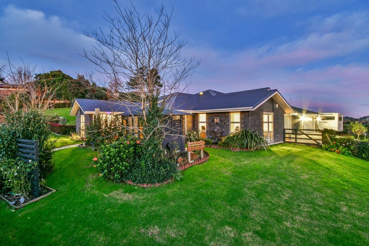3 Mcintosh Drive, Pokeno - Carousel 2