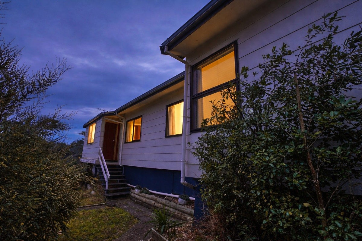 2 Garboard Lane, Whitby, Porirua - Carousel 2