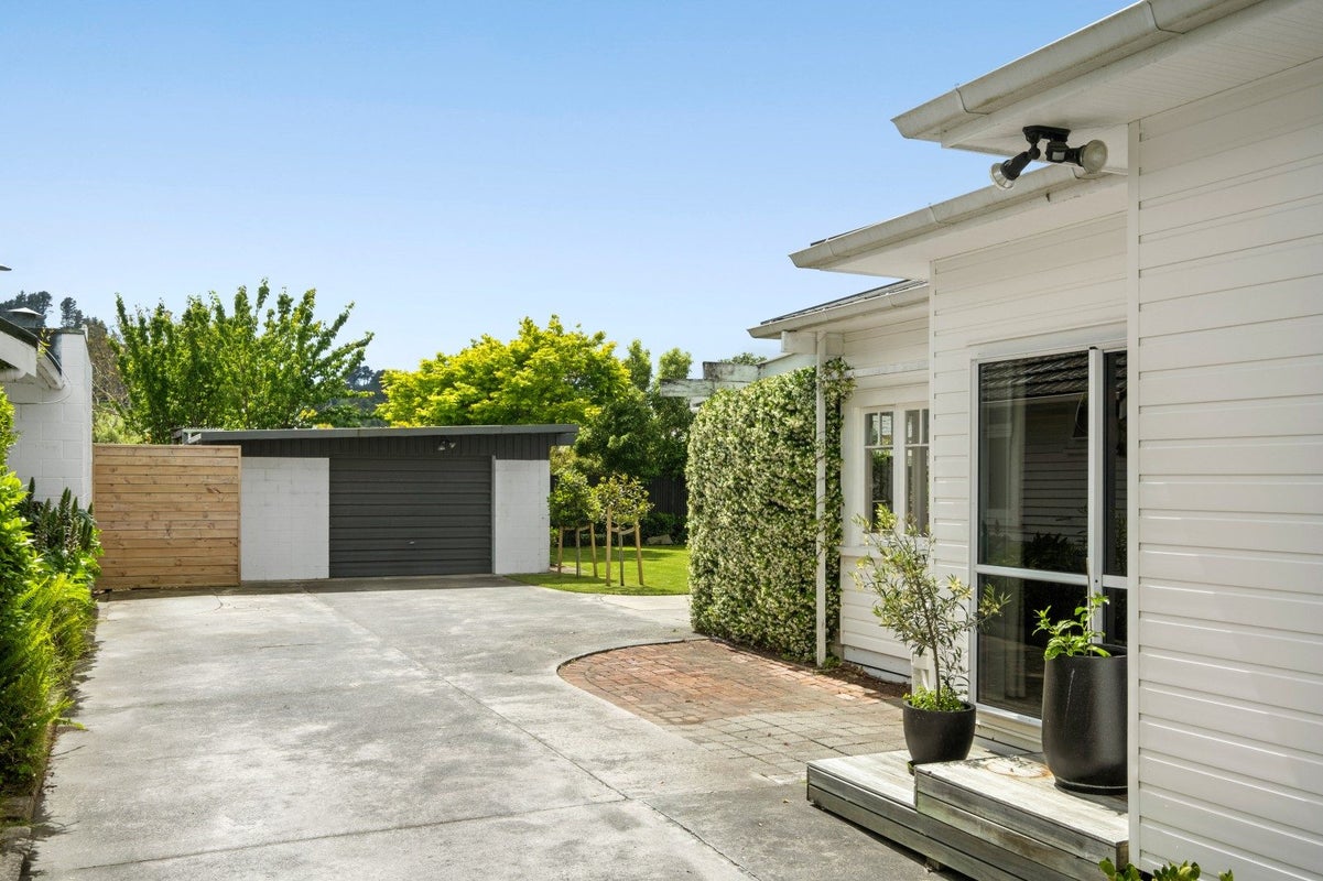 89 Stout Street, Whataupoko, Gisborne - Carousel 1