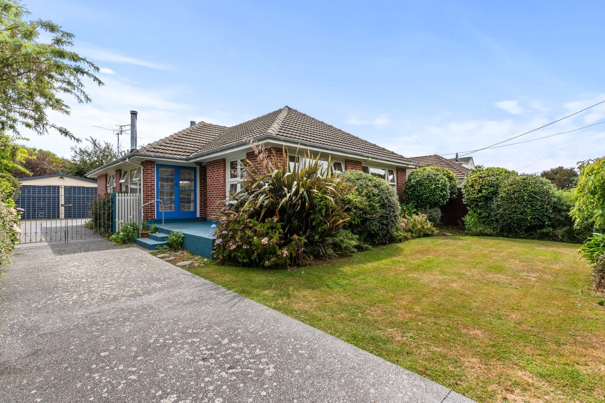 10 Haslett Place, Upper Riccarton, Christchurch - Carousel 1