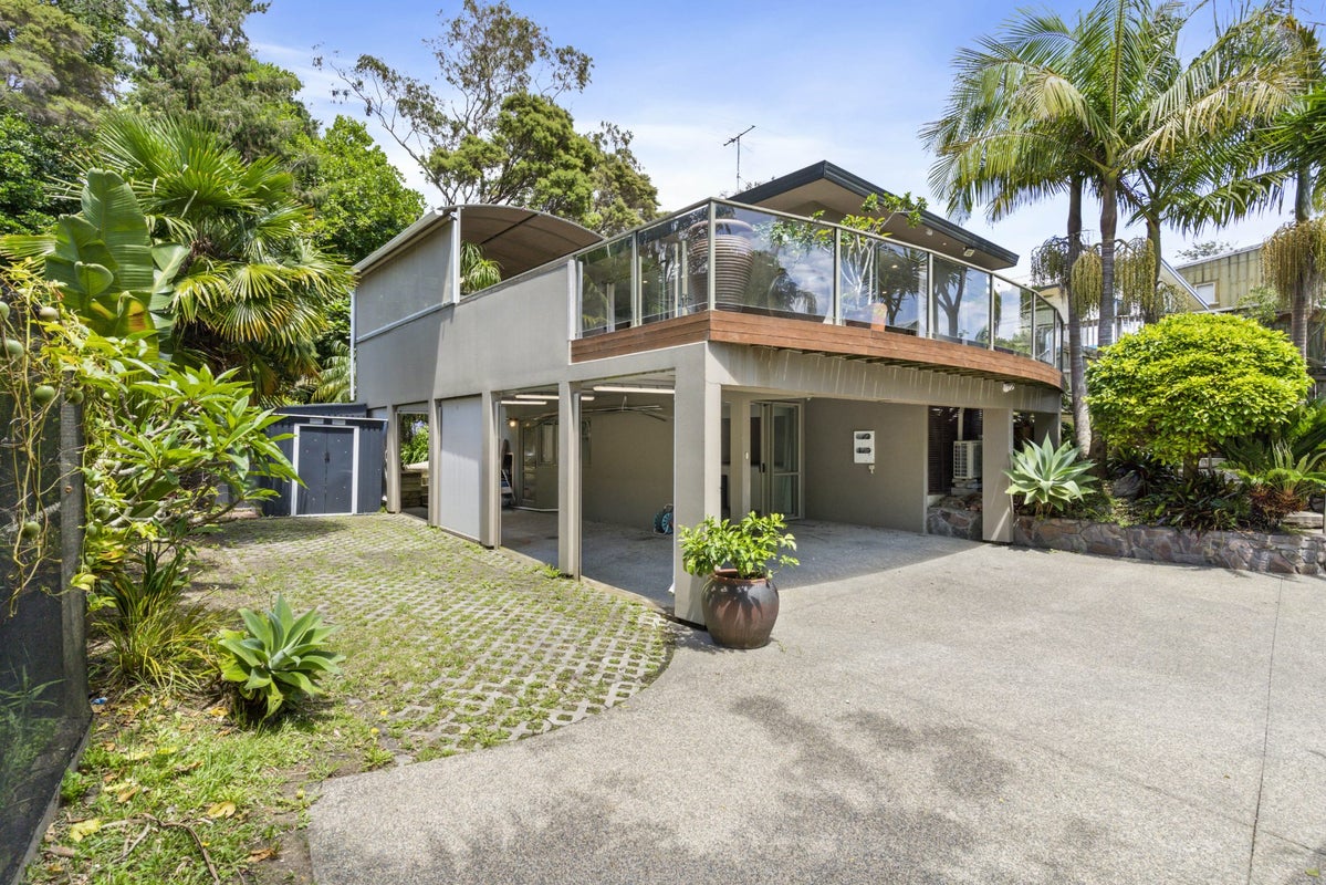 23A Waiora Road, Stanmore Bay, Whangaparaoa - Carousel 1