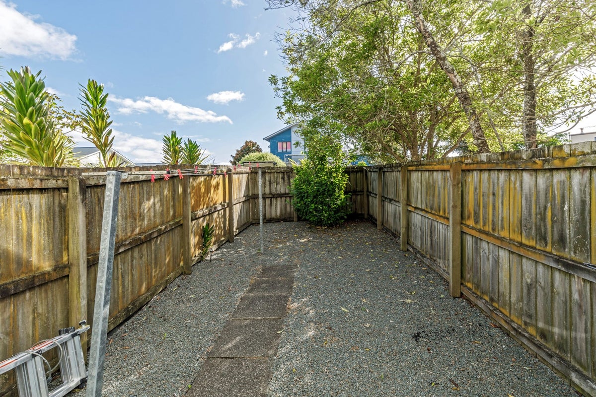10/6 John Jennings Drive, Oteha, Auckland - Carousel 20