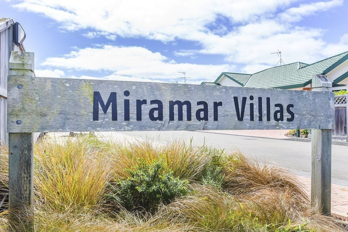 22/3 Byron Street, Miramar, Wellington - Carousel 12