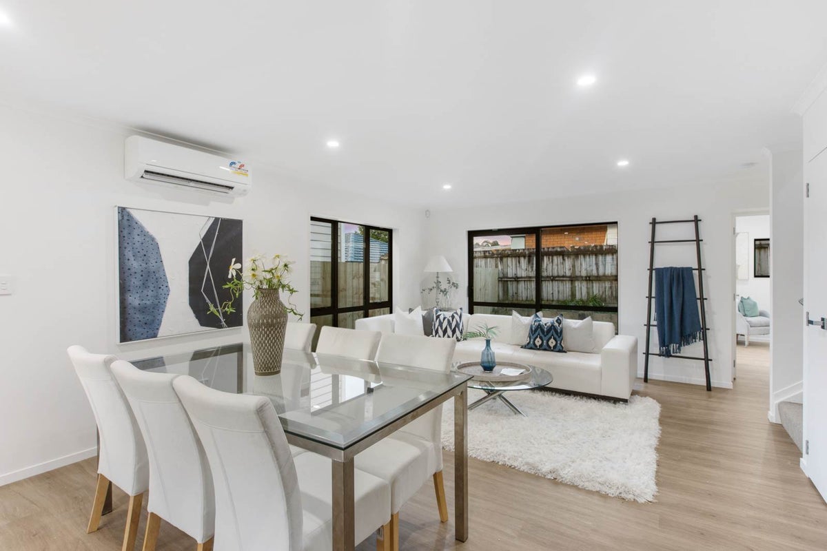 52E Orams Road, Hillpark, Auckland - Carousel 2