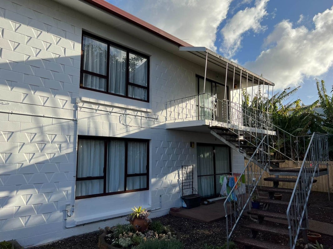 4/25 Kingsway Avenue, Sandringham, Auckland - Carousel 1