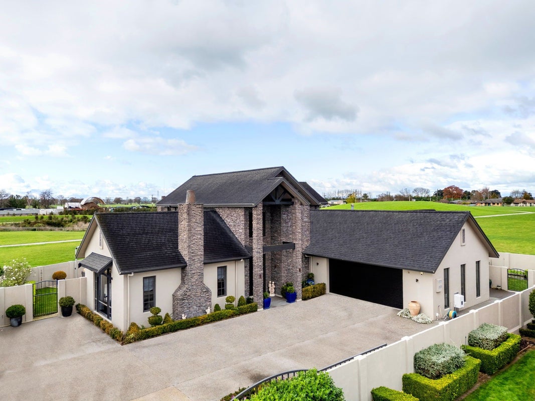 10 Peninsula Point, Huntington, Hamilton - Carousel 1