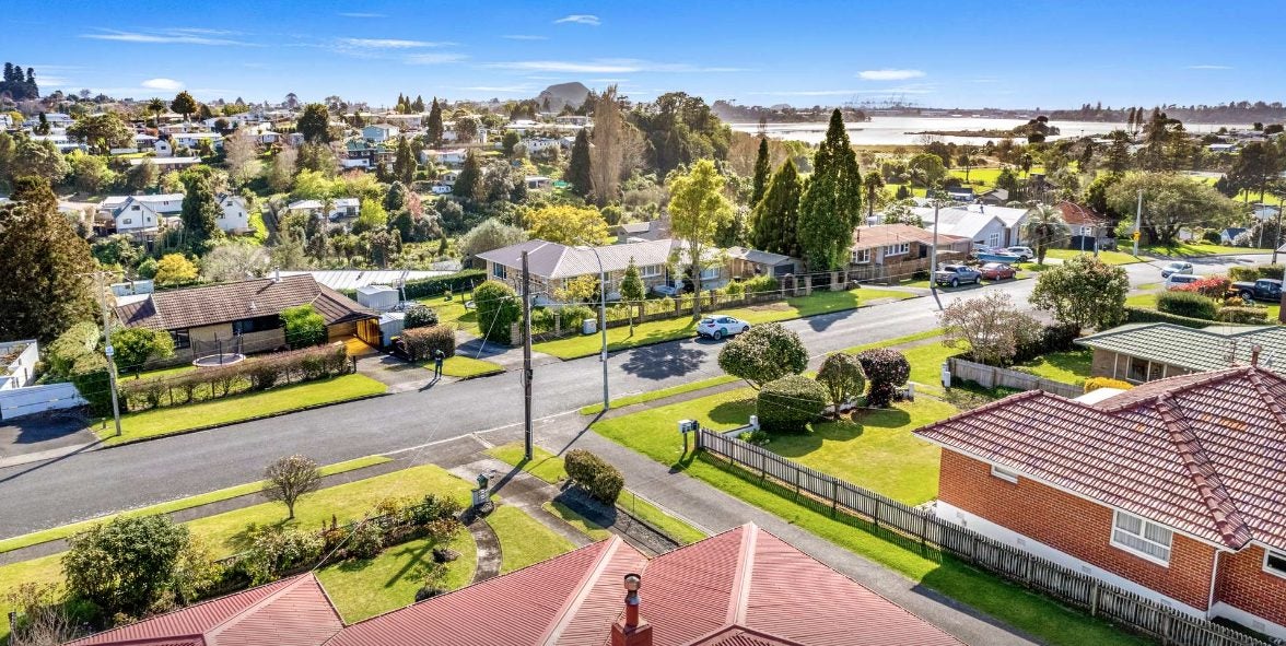 80 Sutherland Road, Brookfield, Tauranga - Carousel 2