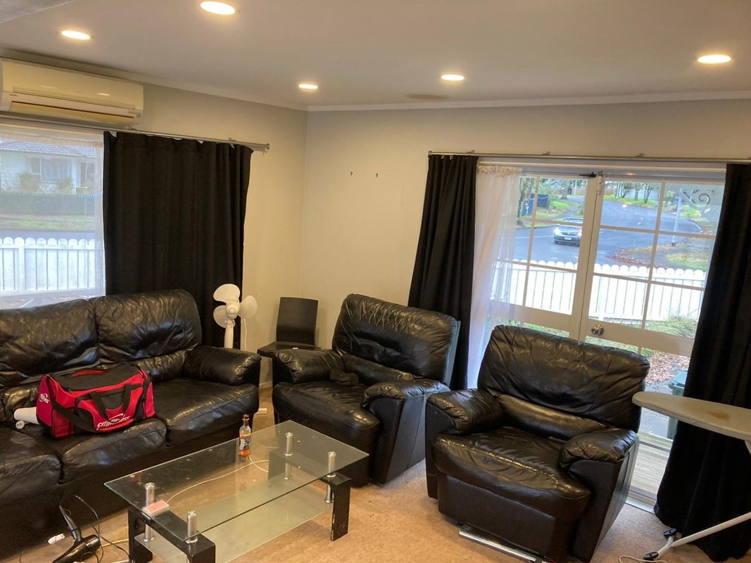 1 Balmerino Avenue, Red Hill, Papakura - Carousel 2