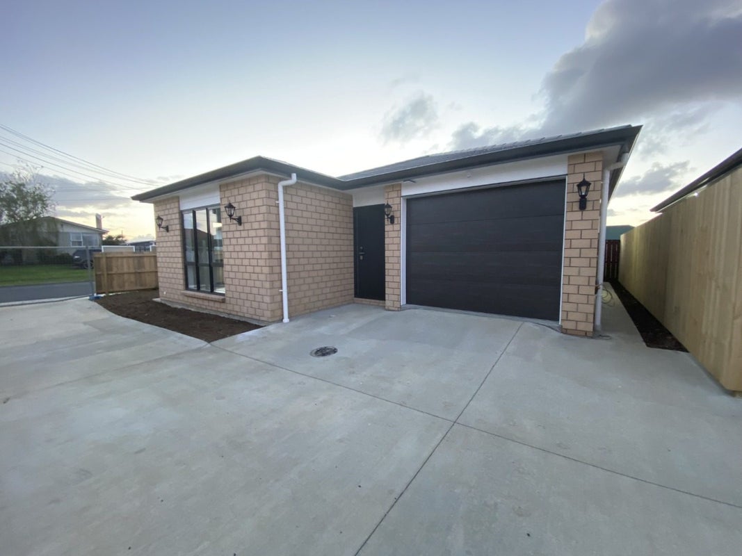 41A James Street, Mangere East, Auckland - Carousel 1