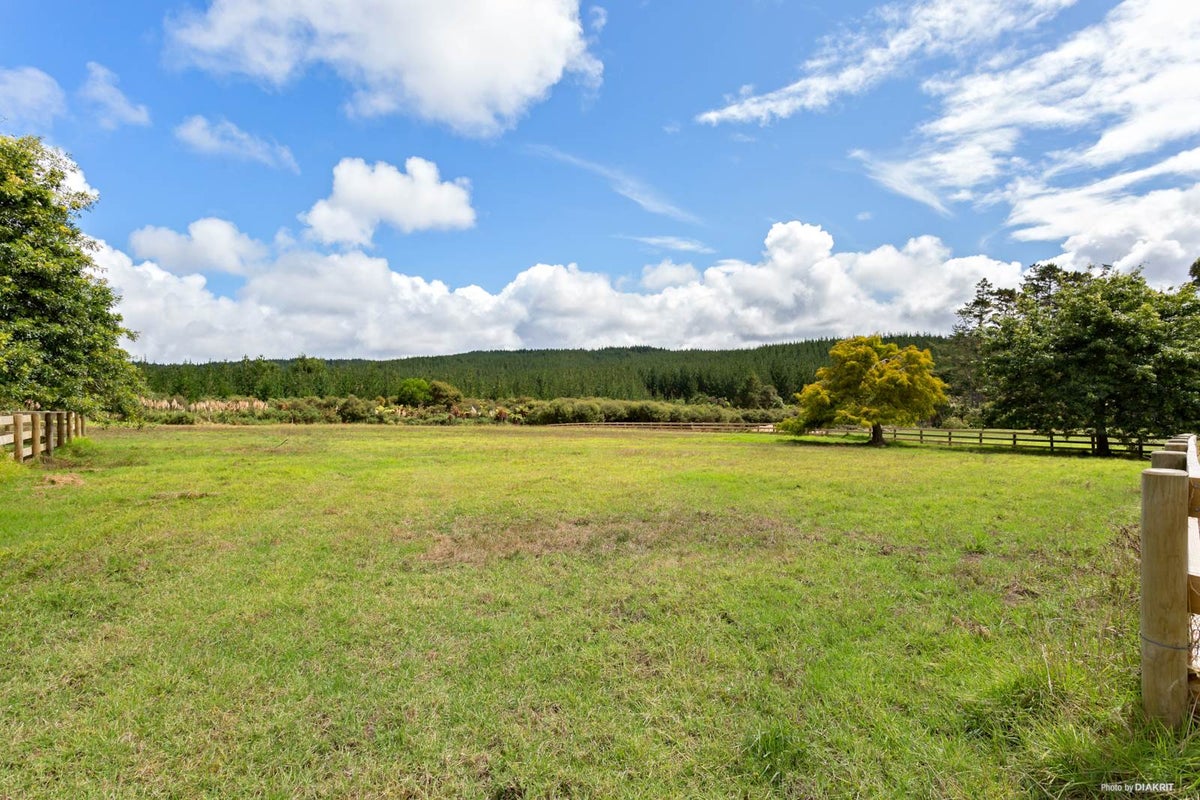 135 Mill Flat Road, Albany - Carousel 1