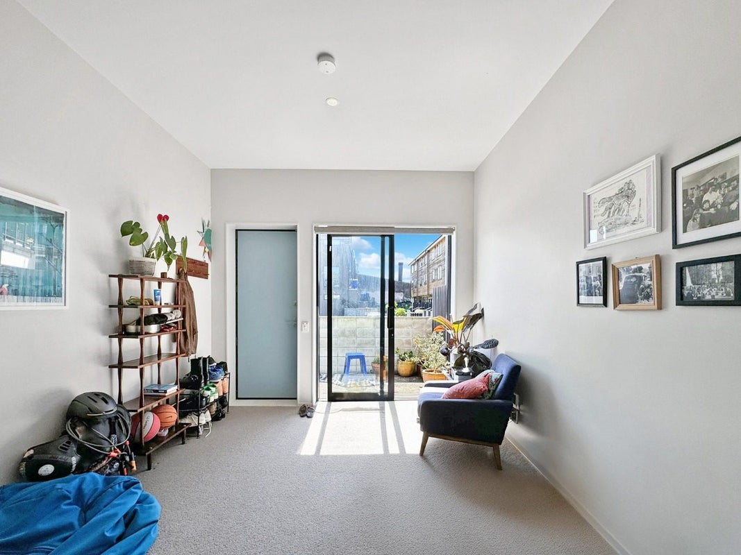 12 Arney Street, Newtown, Wellington - Carousel 2
