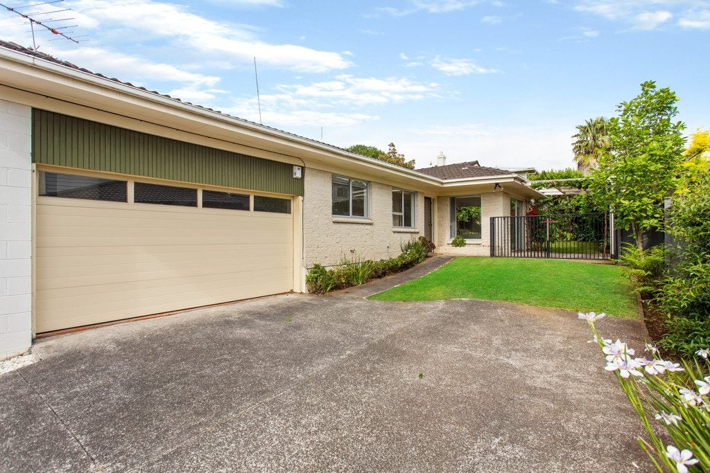 2/41 Buckley Road, Epsom, Auckland - Carousel 1