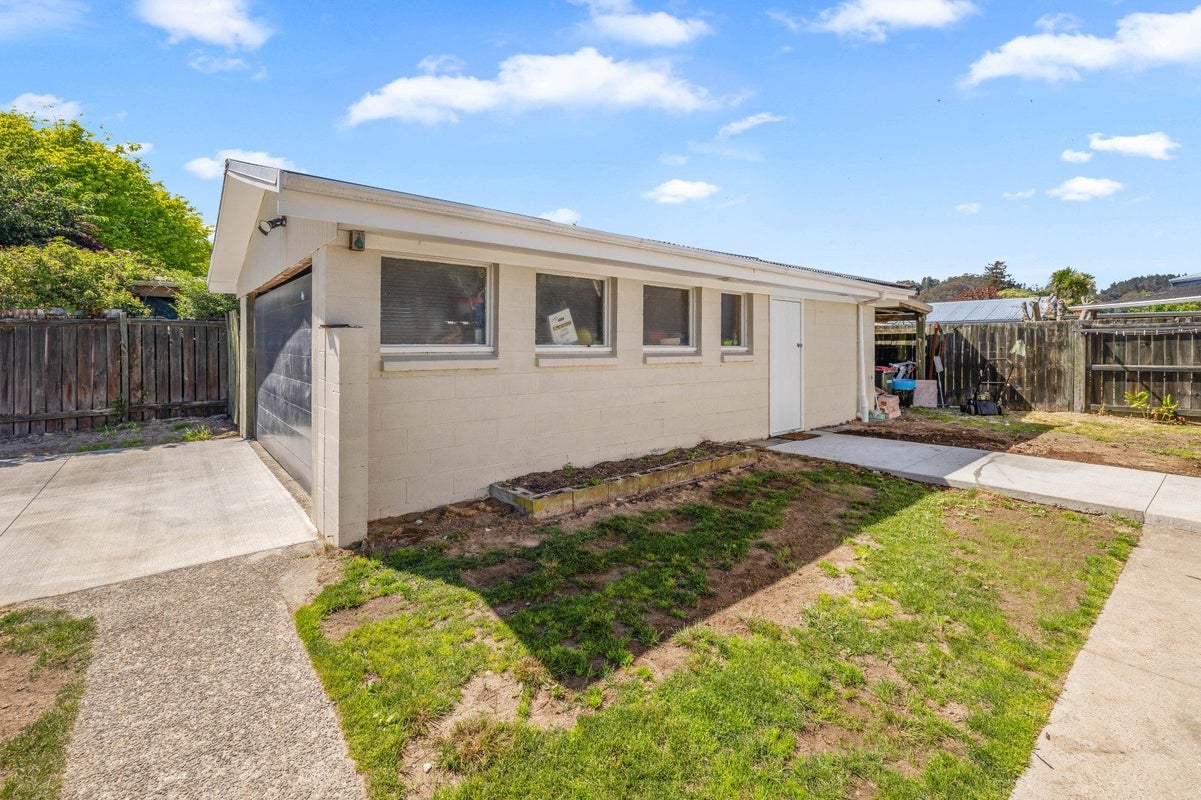 15 Compton Street, Fenton Park, Rotorua - Carousel 14