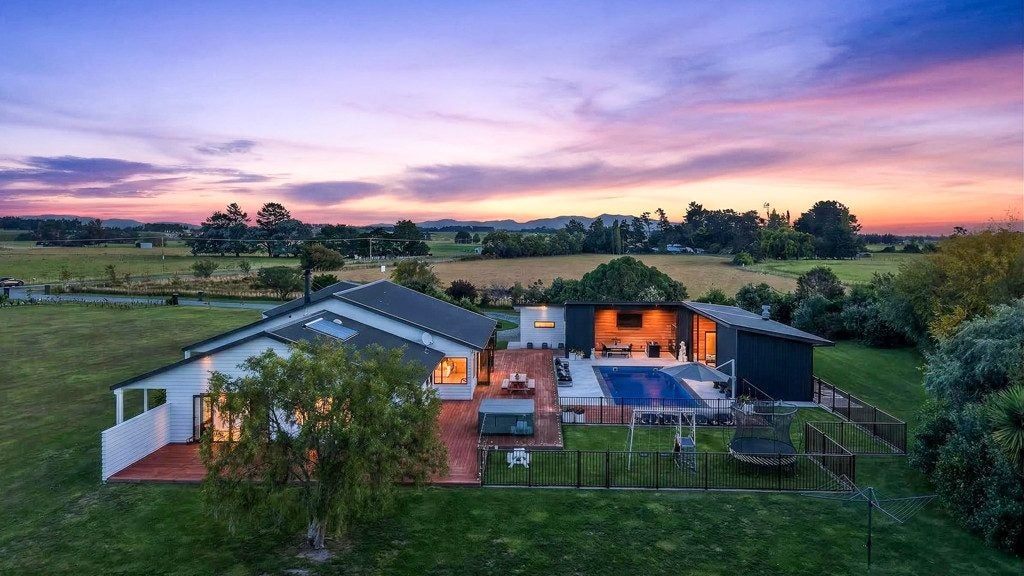 210 Wards Line, Morison Bush, Greytown - Carousel 2