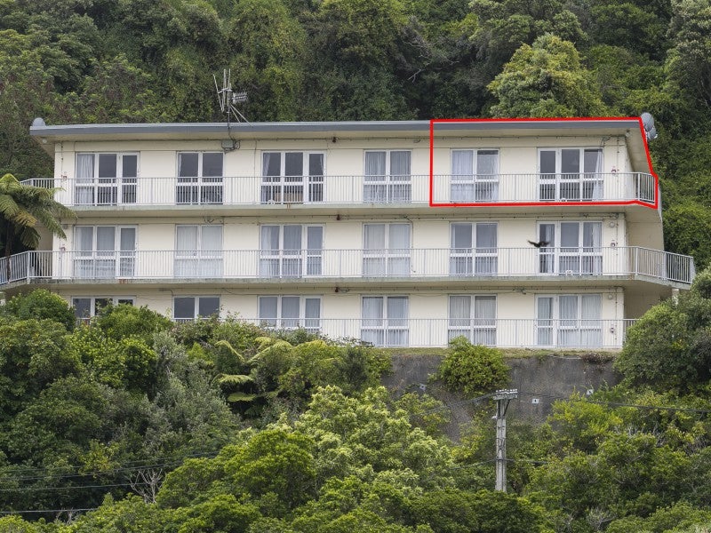 7/31 Homebush Road, Khandallah, Wellington - Carousel 1