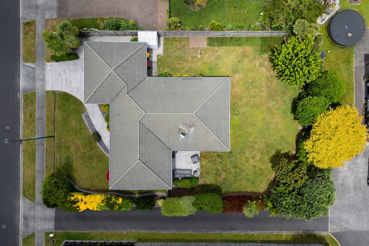 19 Waiwherowhero Drive, St Andrews, Hamilton - Carousel 2