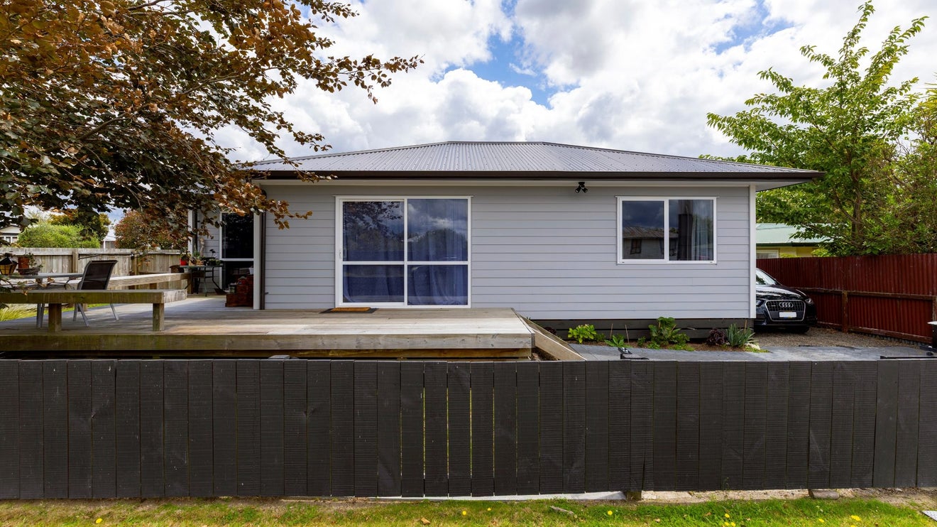 24 Elizabeth Street, Tauhara, Taupo - Carousel 1