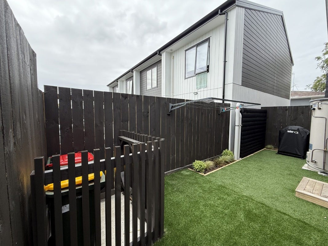 1/9 Kamaka Road, Mangere Bridge, Auckland - Carousel 22