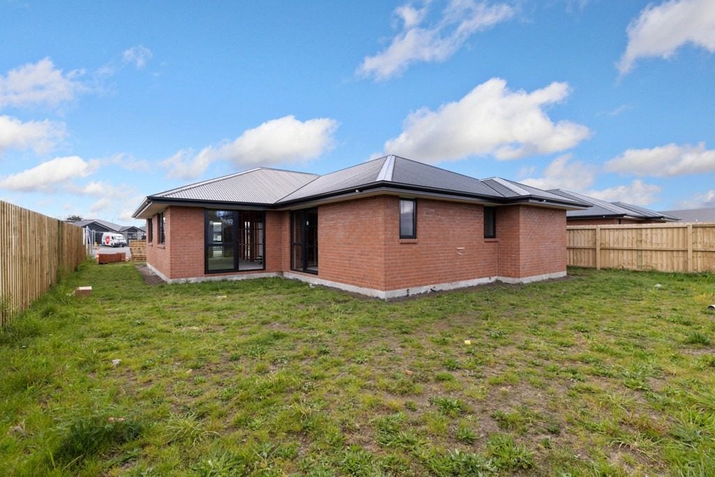 17 Poipoi Place, Aranui, Christchurch - Carousel 1