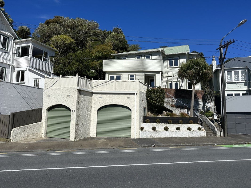 42 Raroa Road, Kelburn, Wellington - Carousel 32