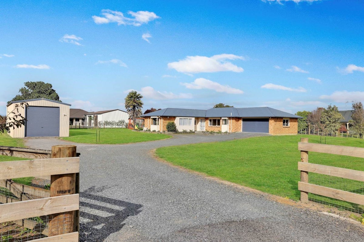 1501 Kaiaua Road, Pokeno - Carousel 1