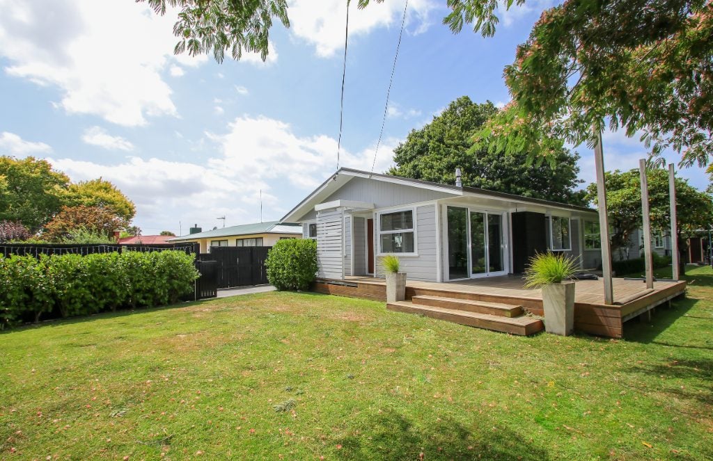 28 Pulham Crescent, Queenwood, Hamilton - Carousel 1