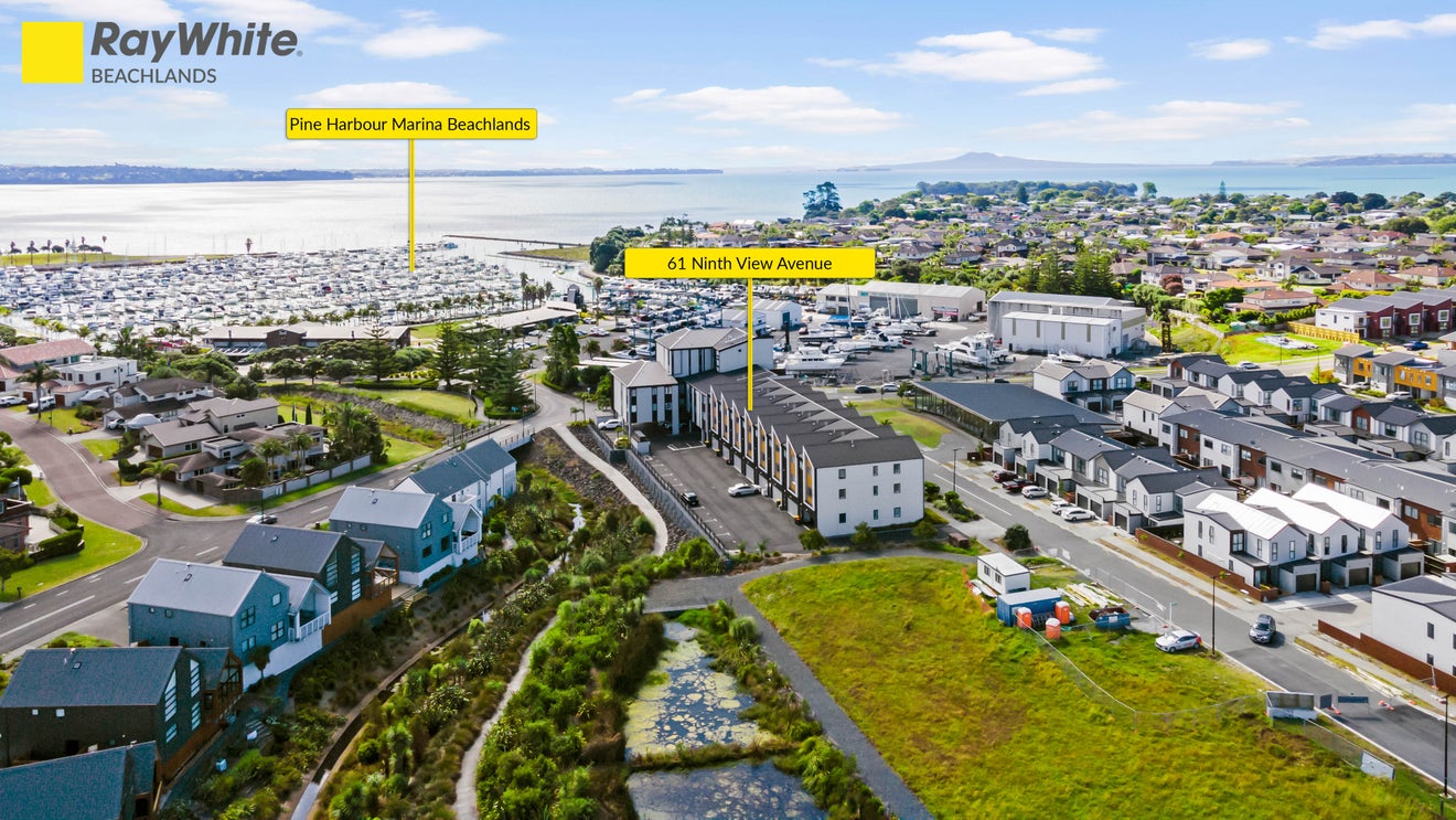 61 Ninth View Avenue, Beachlands, Auckland - Carousel 1