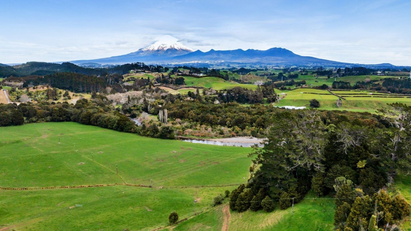574 Smart Road, Hillsborough, New Plymouth - Carousel 2