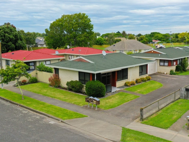 1/83 Douglas McLean Avenue, MAREWA, NAPIER - Carousel 2