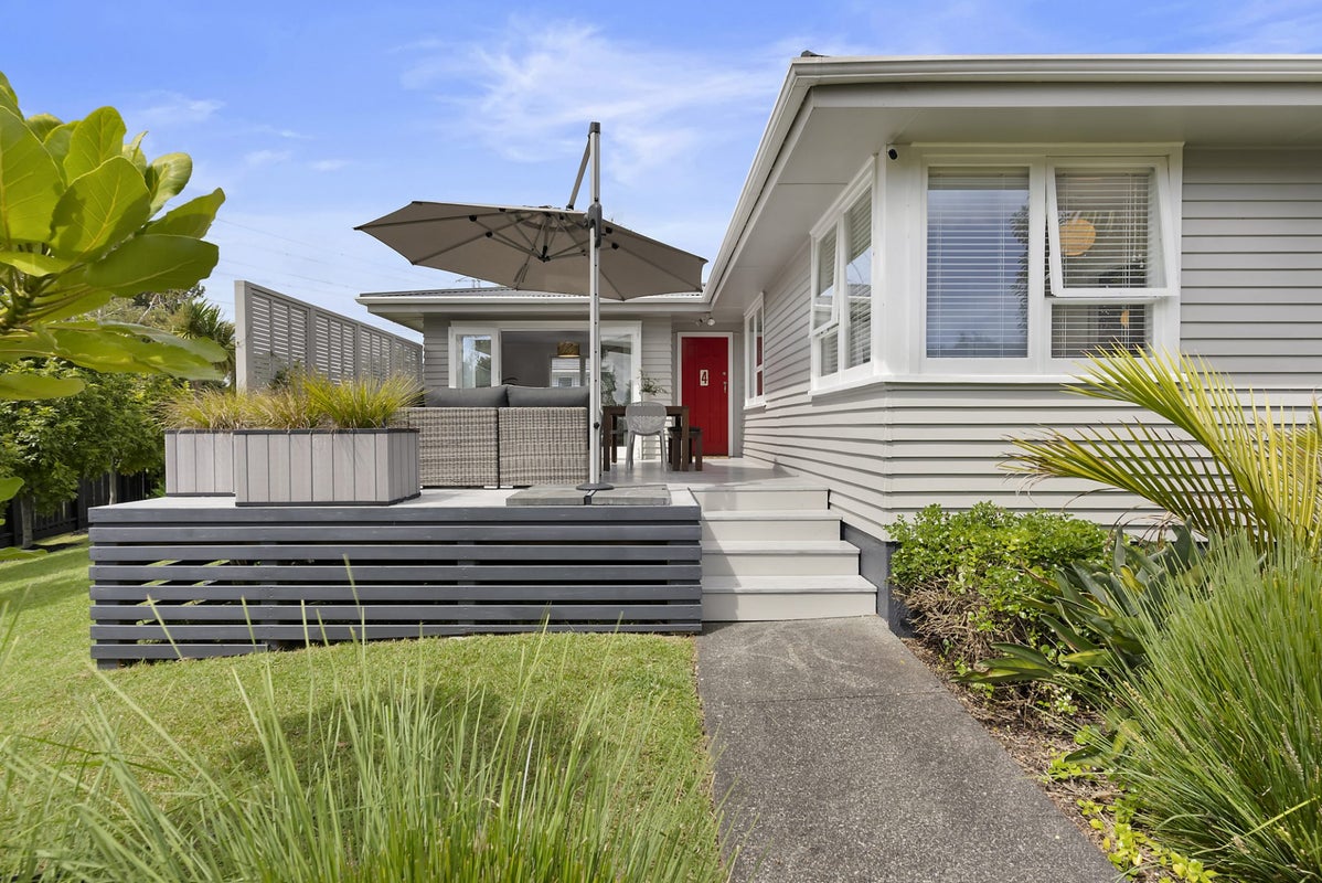 4 Te Wiata Place, Avondale, Auckland - Carousel 1