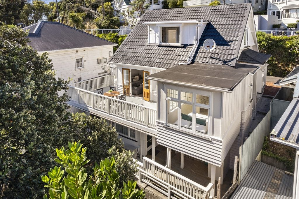 35 Raroa Road, Kelburn, Wellington - Carousel 2