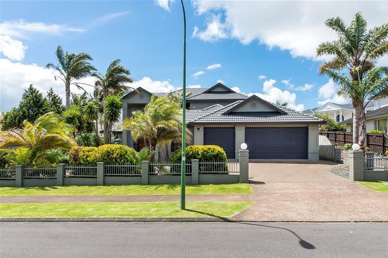 16 Manor Park, Sunnyhills, Auckland - Carousel 1