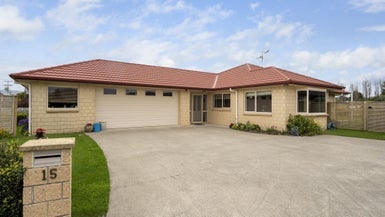 15 Bertelsen Court, Otaki - Carousel 1