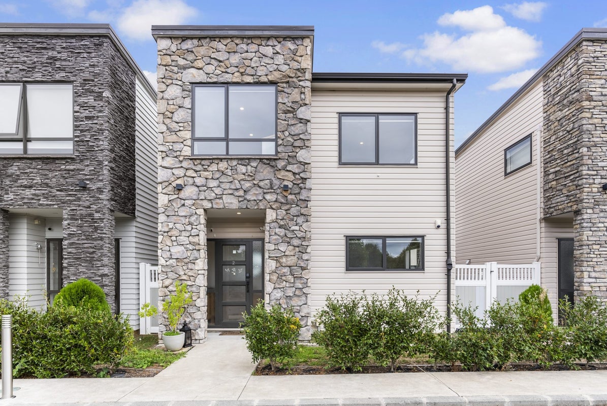 2/7 Wastney Road, Alfriston, Auckland - Carousel 1