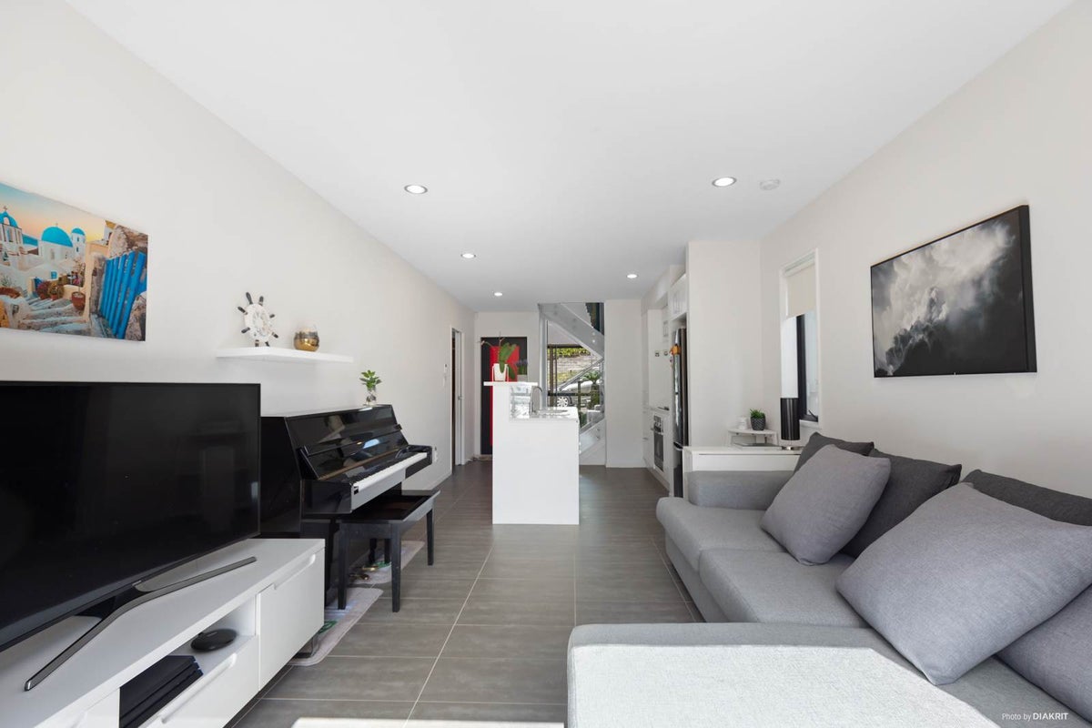 54 Makamaka Lane, Albany Heights, Auckland - Carousel 2