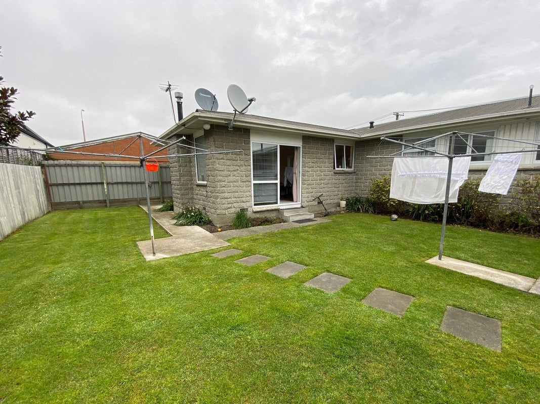 2/8 Dover Street, St Albans, Christchurch - Carousel 8