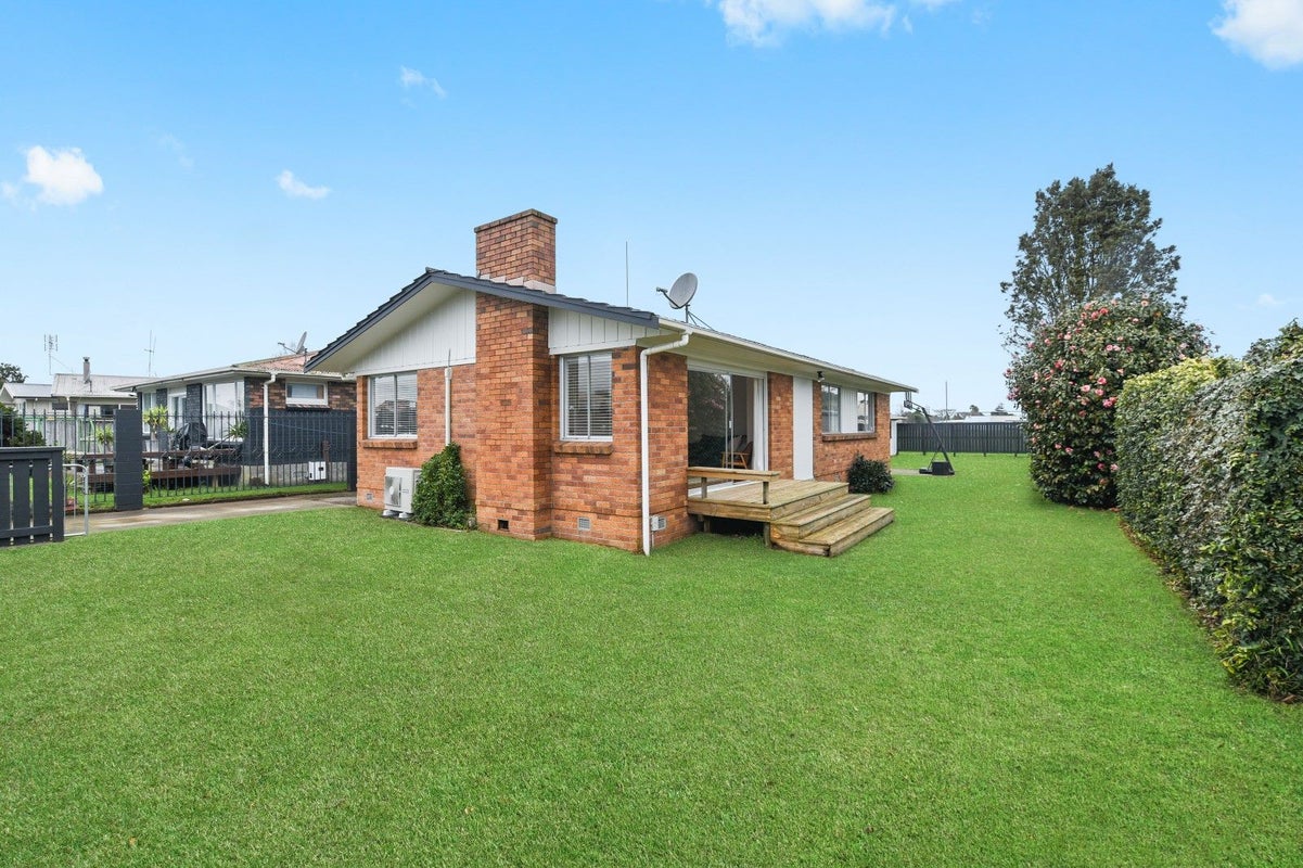 136 Bryant Road, St Andrews, Hamilton - Carousel 2