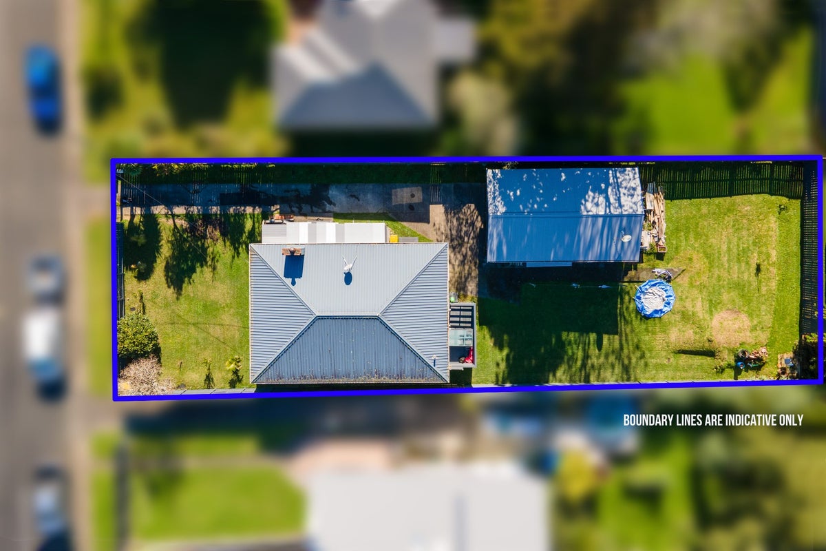 9 Longburn Road, Henderson, Auckland - Carousel 1