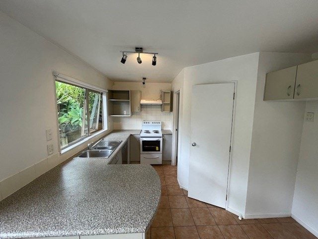 49 Bronzewing Terrace, Unsworth Heights, Auckland - Carousel 1
