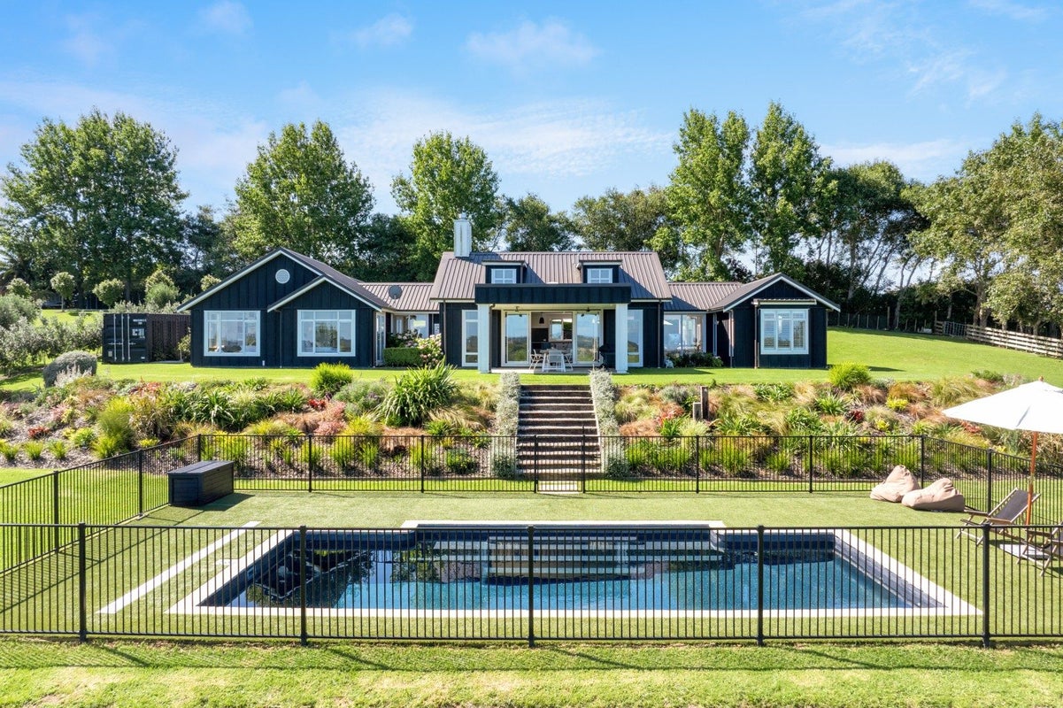 345 Green Road, Warkworth - Carousel 1