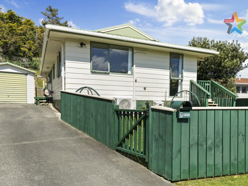 7 Becks Close, Kelson, Lower Hutt - Carousel 15