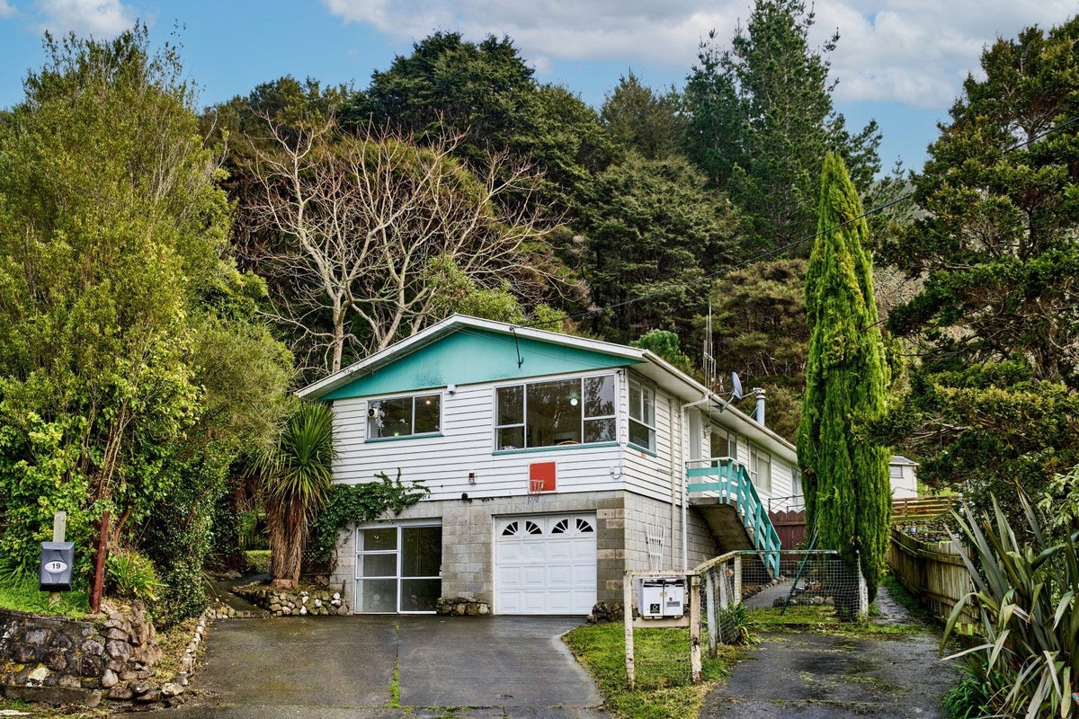 1/21 Puriri Street, Wainuiomata, Lower Hutt - Carousel 15