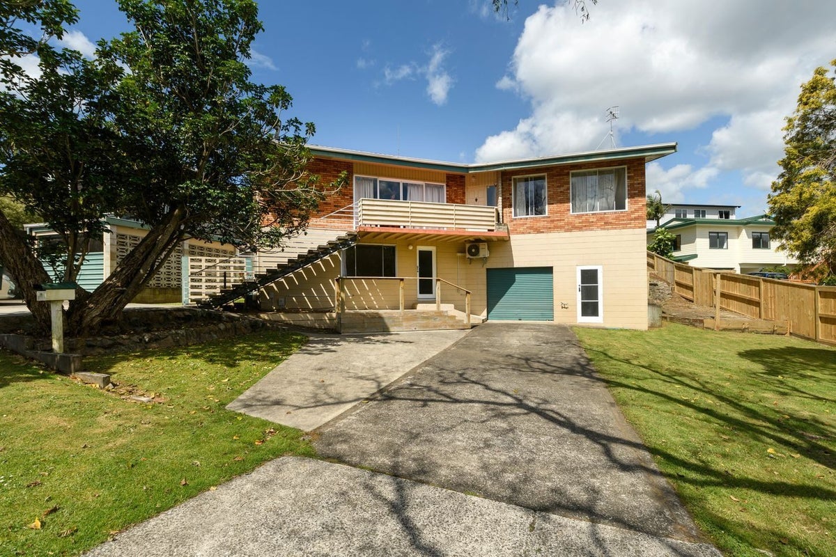 118 Darraghs Road, Brookfield, Tauranga - Carousel 1