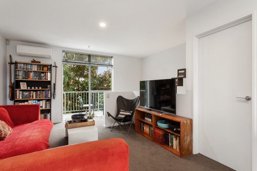 6/54 Champion Street, Edgeware, Christchurch - Carousel 2