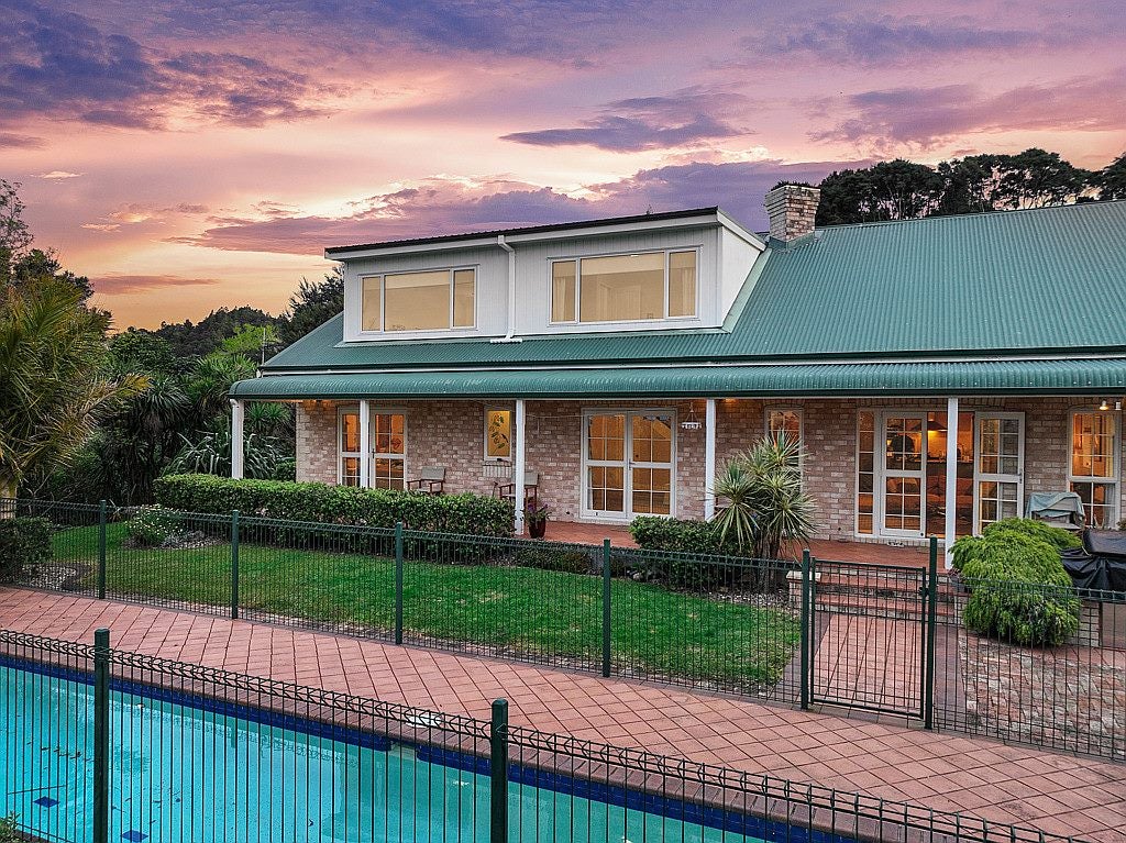 181 Shaw Road, Oratia, Auckland - Carousel 1