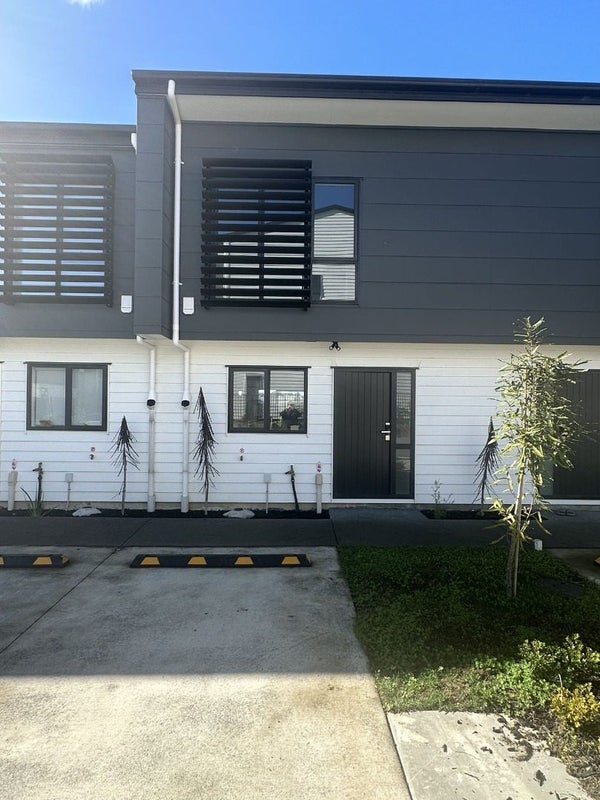 23 Dotterel Place, Westgate, Auckland - Carousel 1