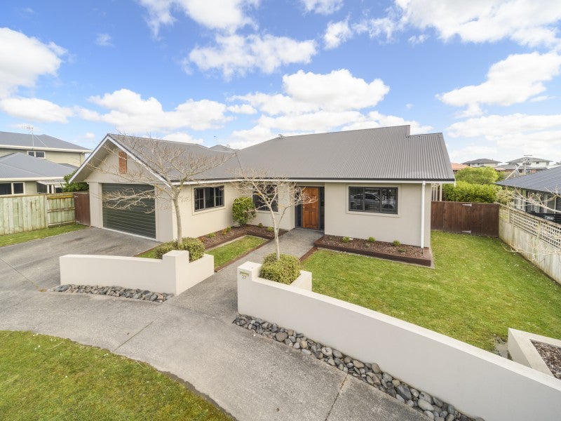 27 Silkwood Place, Fitzherbert, Palmerston North - Carousel 1