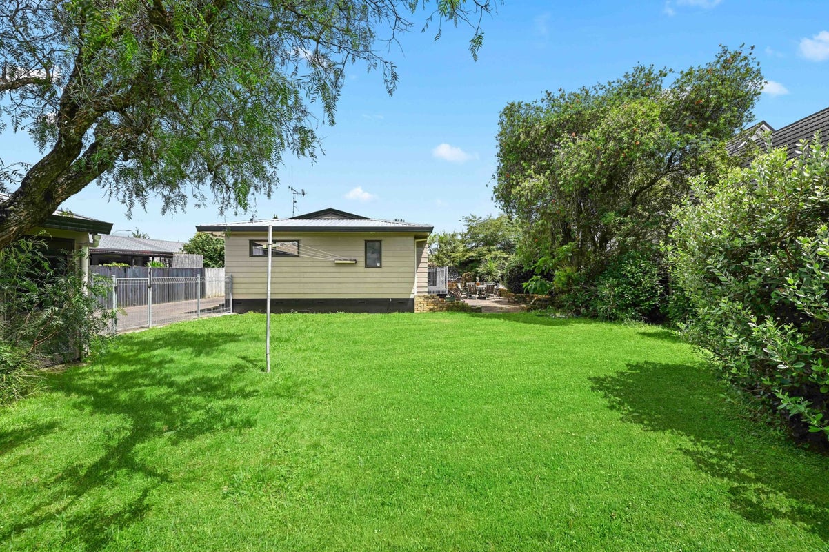 36 Endeavour Avenue, Flagstaff, Hamilton - Carousel 2
