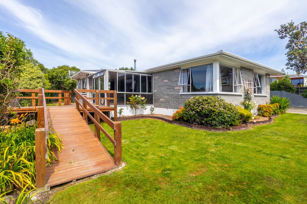 17 Cook Street, Oceanview, Timaru - Carousel 1