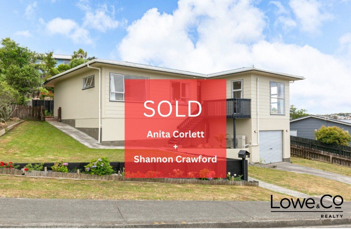 17 Cheltenham Terrace, Newlands, Wellington - Carousel 1